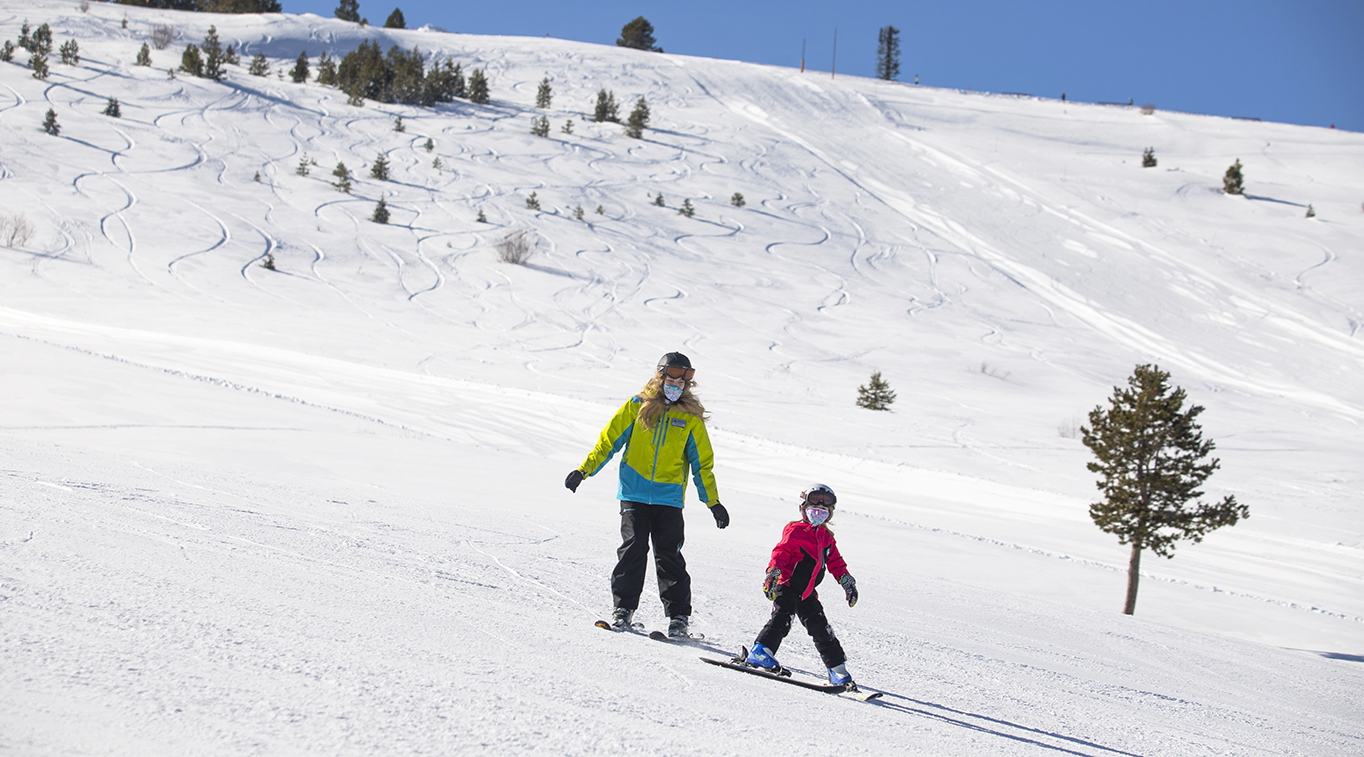 Physical Distancing + Private Lessons | Safe + Exciting Ski Adventures