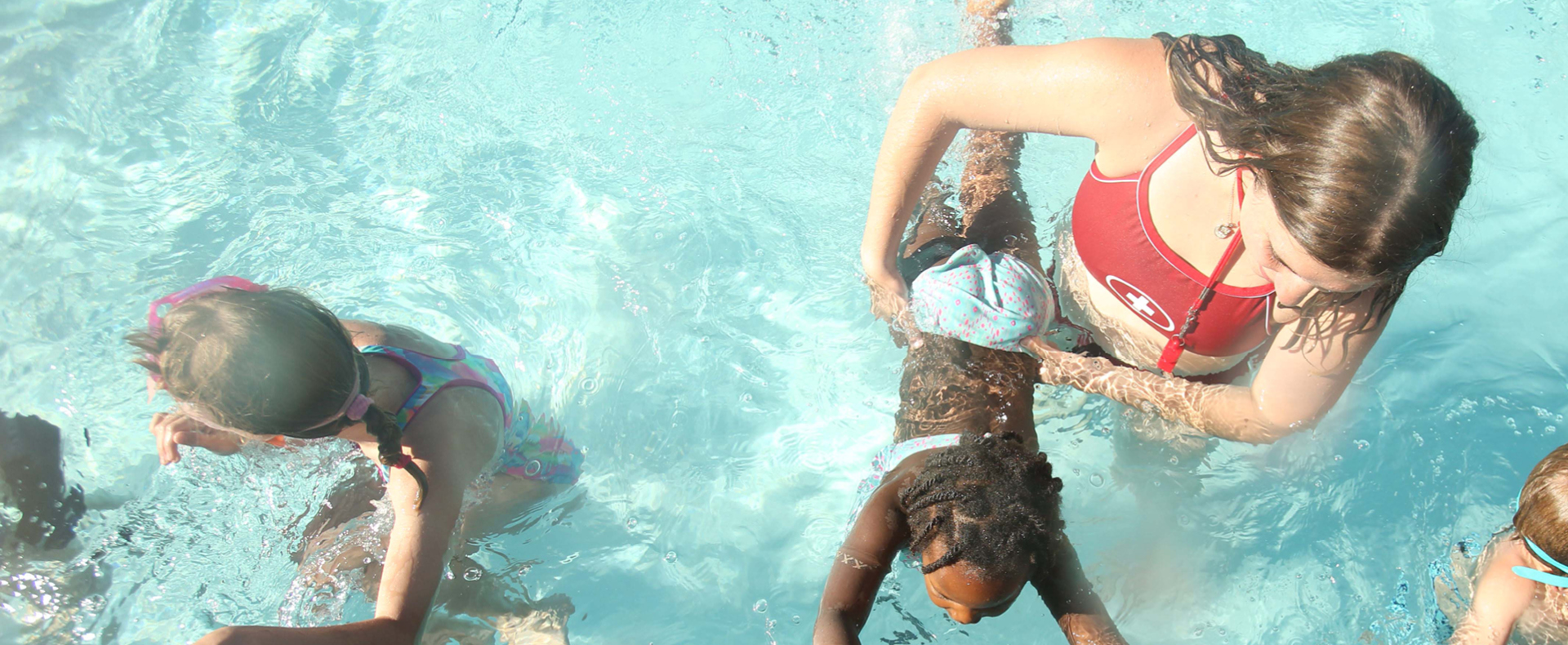 2023 Summer_Hiring Campaign Web 1920x790-Lifeguard image