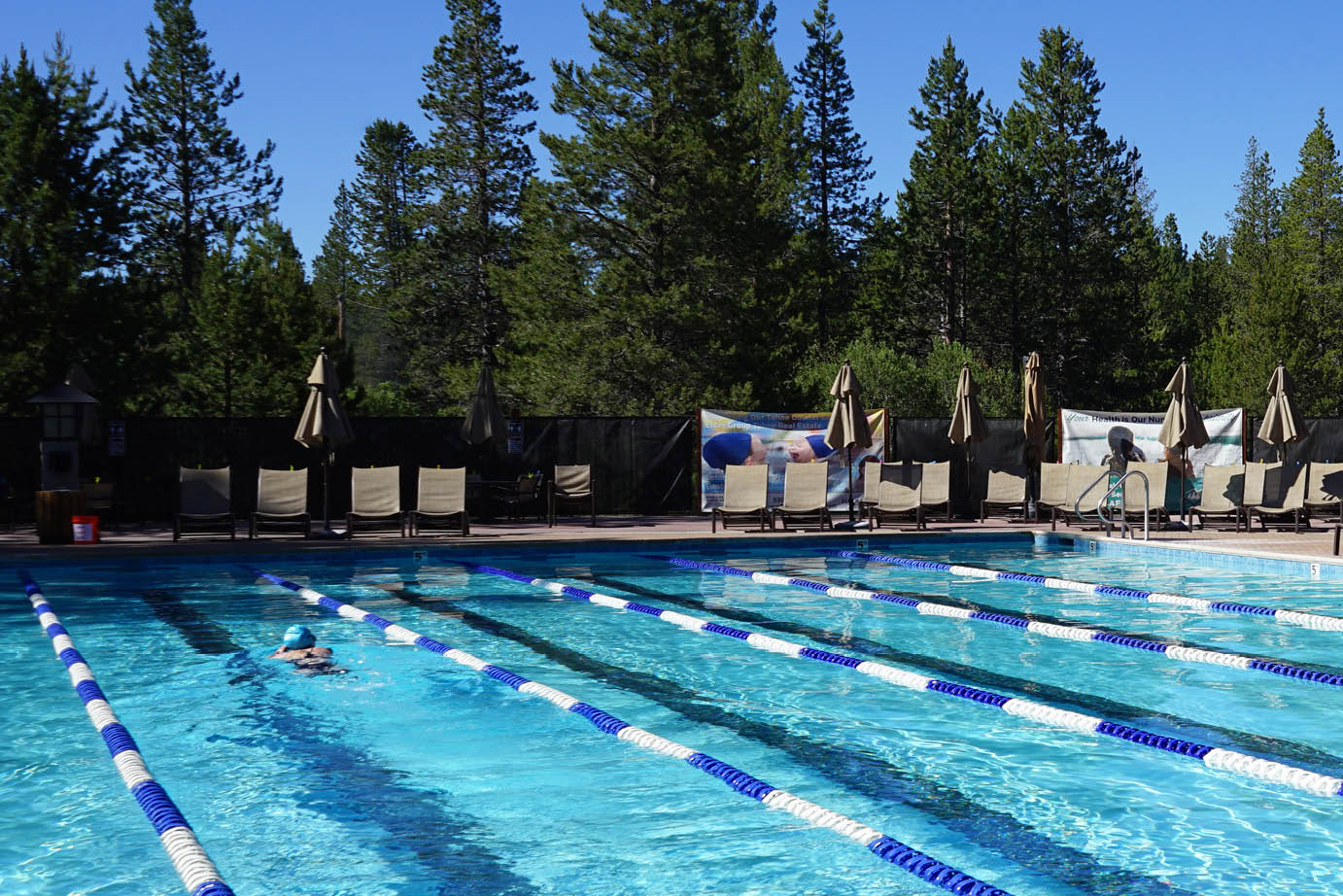 1382x922_PoolReservations_Mobile image