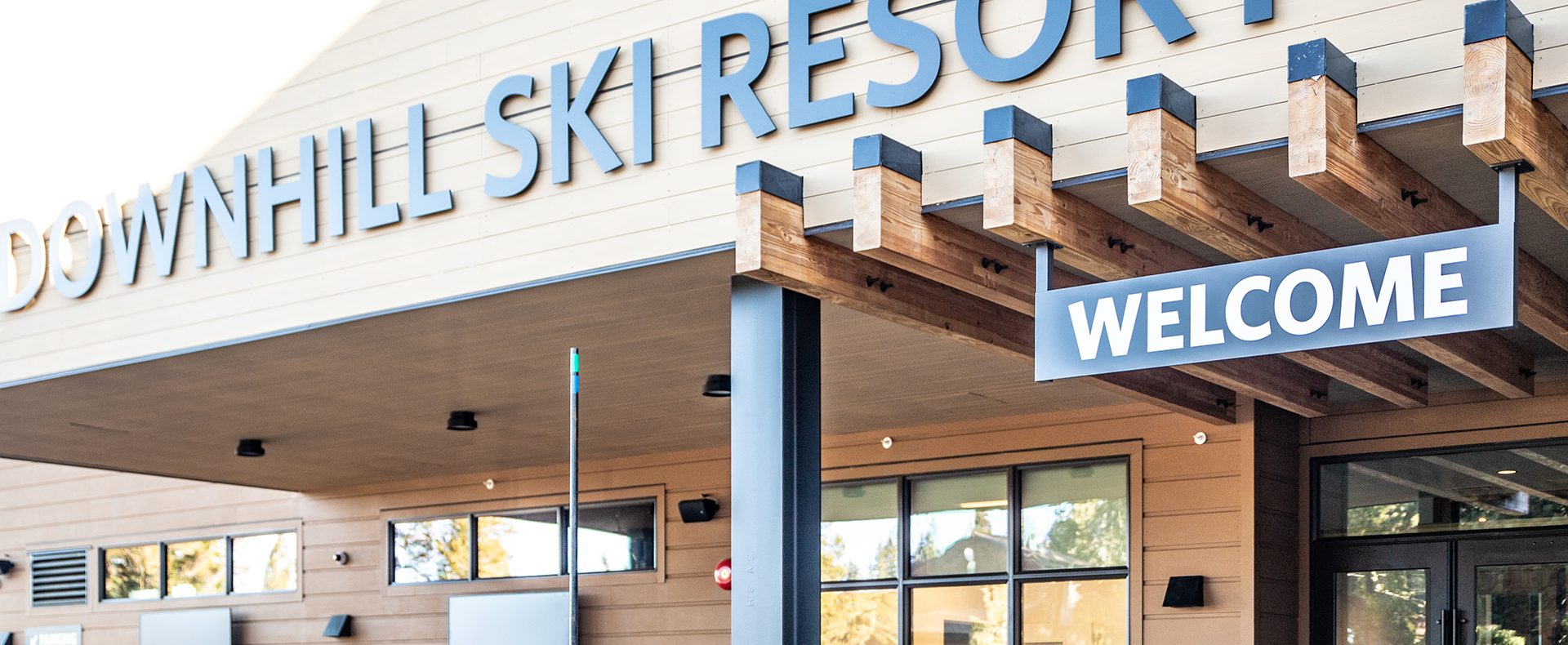 Ski Lodge Open Homepage 1920x790 image